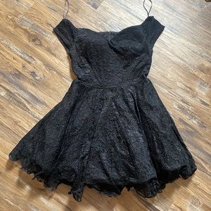 Windsor Drop Sleeve Lace Dress